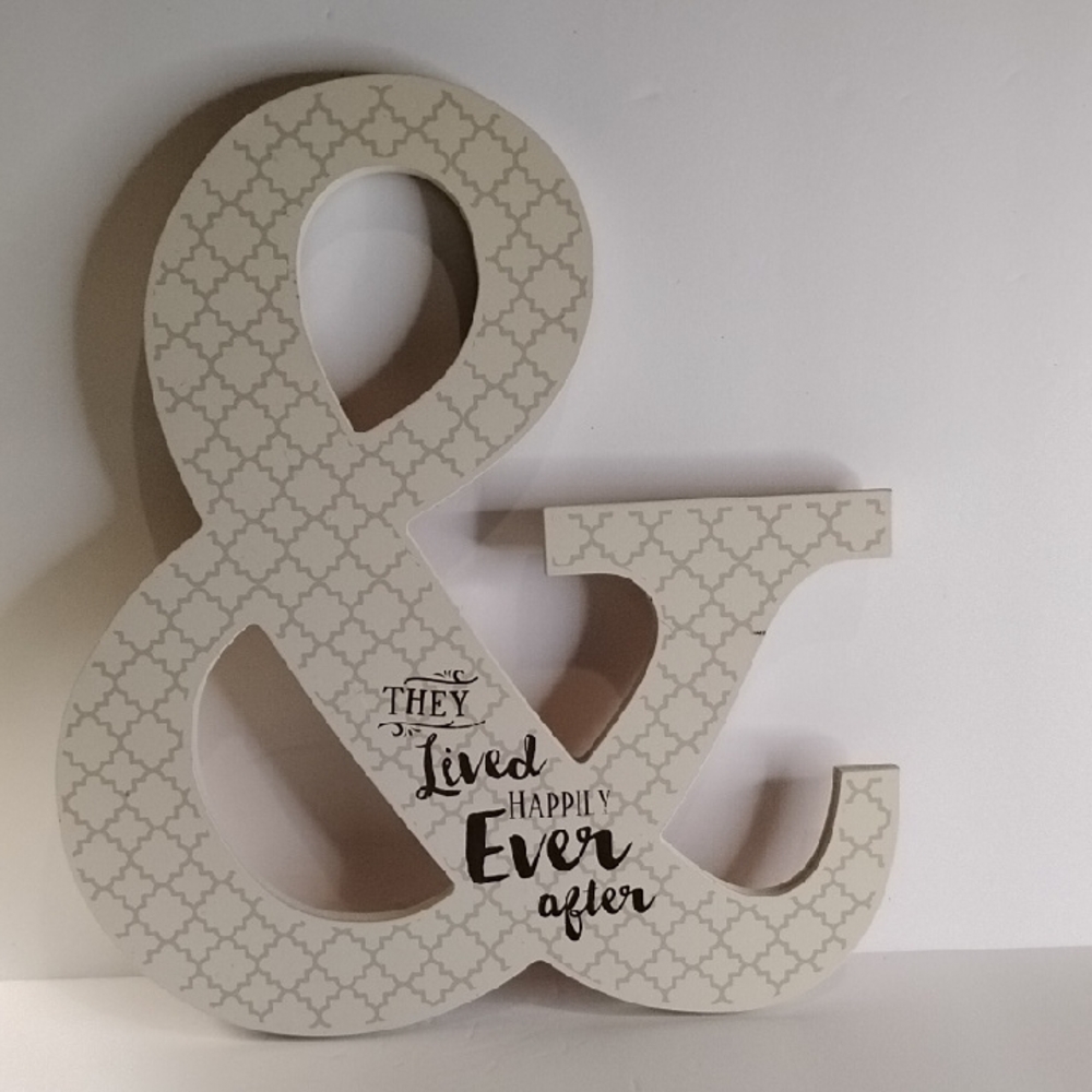 X-002 Decorative Ampersand Wall Art - Cream